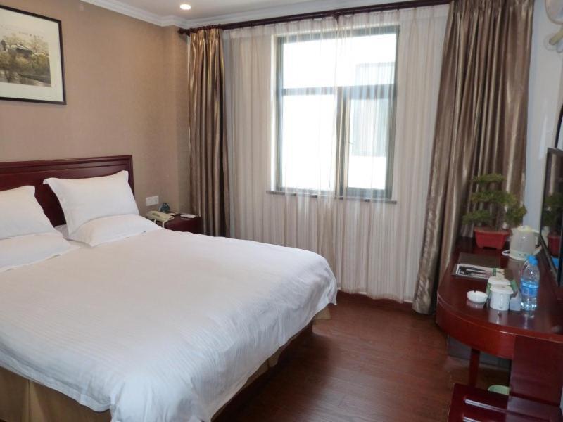 Greentree Inn Anhui Wuhu Fangte North Changjiang Road Business Hotel Exteriör bild